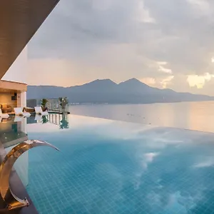 https://radisson-hotel-danang.dananghotels.net